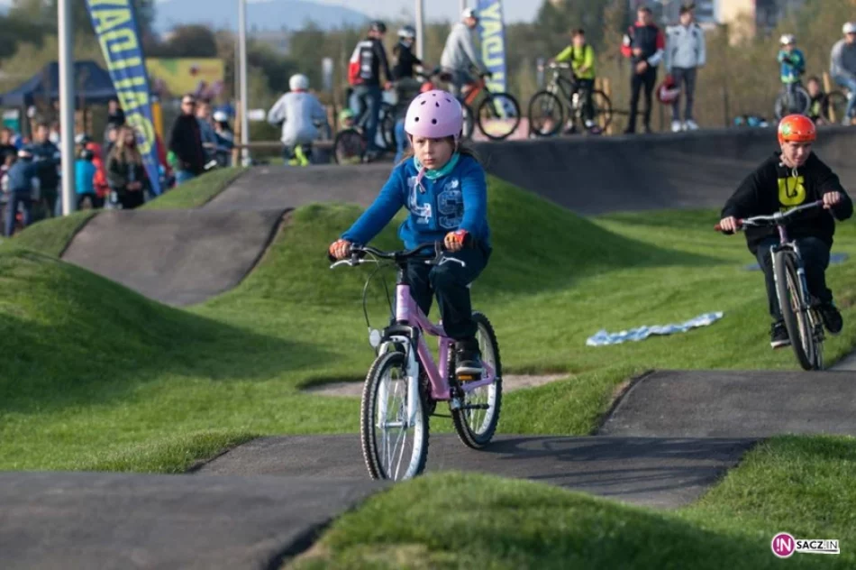 Pumptrack w Nowym Sączu oddany do użytku - zdjęcie 3