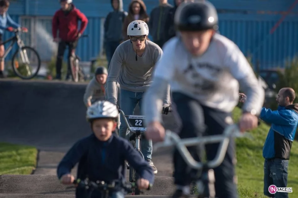 Pumptrack w Nowym Sączu oddany do użytku - zdjęcie 7