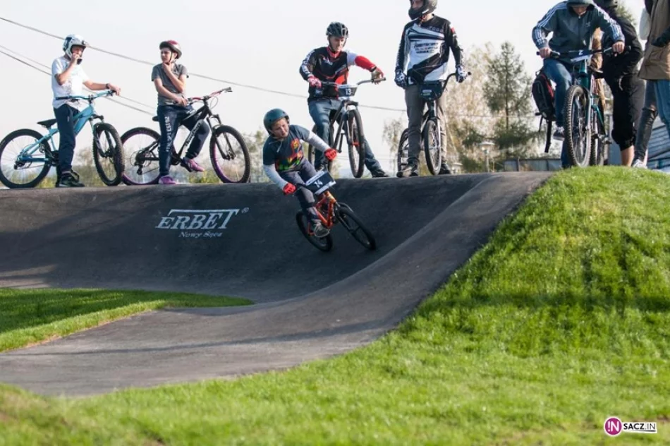 Pumptrack w Nowym Sączu oddany do użytku - zdjęcie 10
