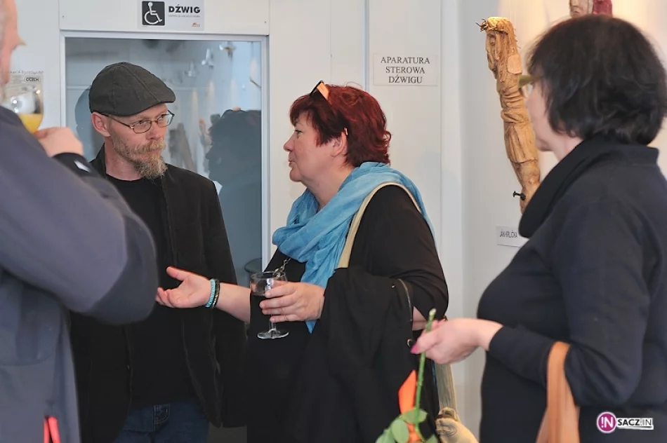 „Credo" - wernisaż wystawy trzech artystów - zdjęcie 5