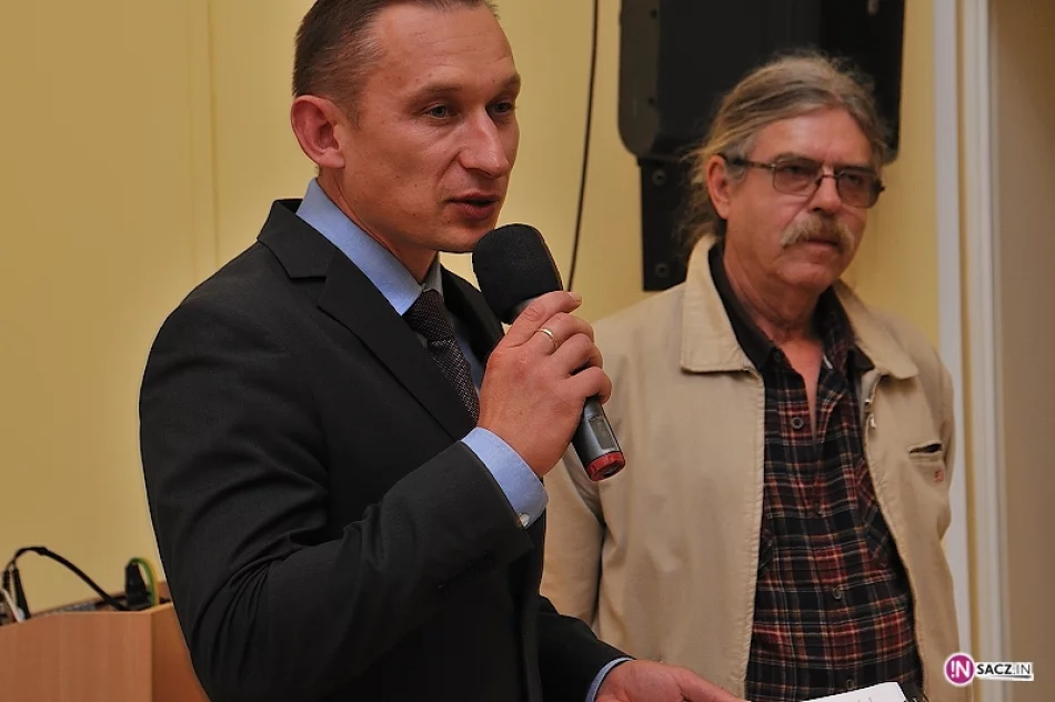 „Credo" - wernisaż wystawy trzech artystów - zdjęcie 9