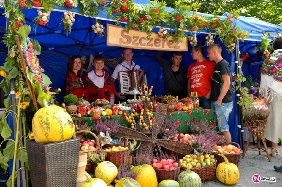 Moc kolorów i zapachów: Święto Owocobrania w Łącku - zdjęcie 12