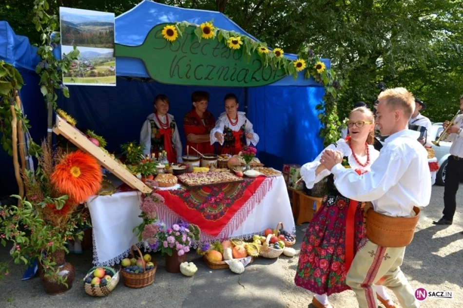 Moc kolorów i zapachów: Święto Owocobrania w Łącku - zdjęcie 15