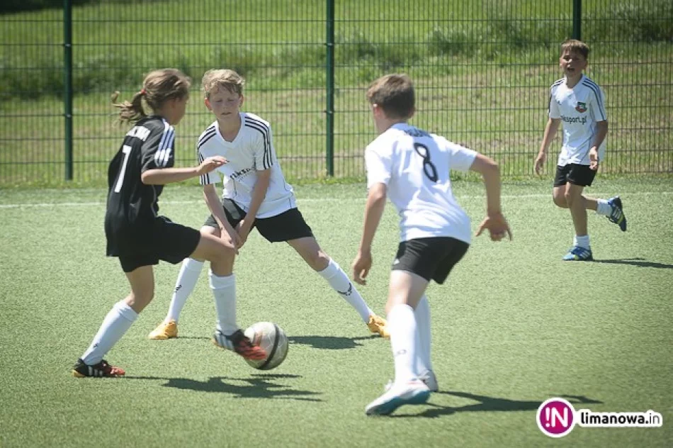 Młodzi piłkarze będą walczyć całe lato - zdjęcie 2