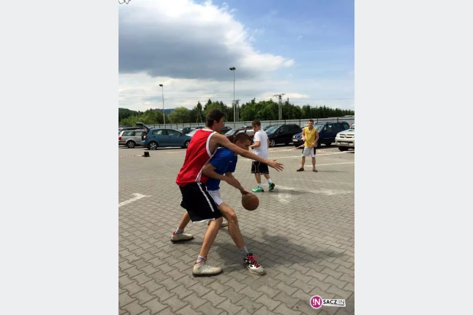 Nagrody dla najlepszych w Turnieju Koszykówki Ulicznej - zdjęcie 4