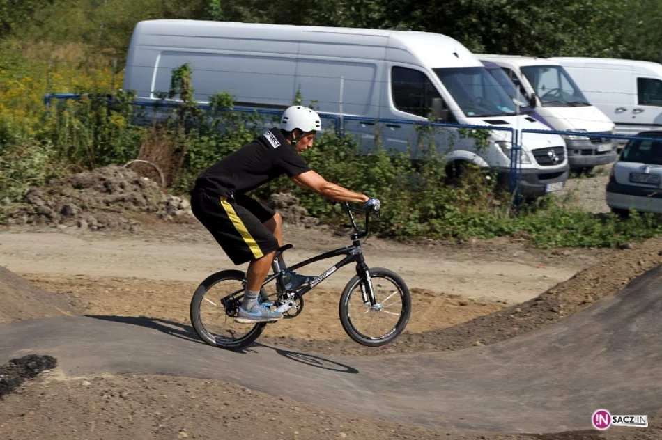 Wielokrotny mistrz Polski w BMX racing testuje pumptrack! - zdjęcie 3