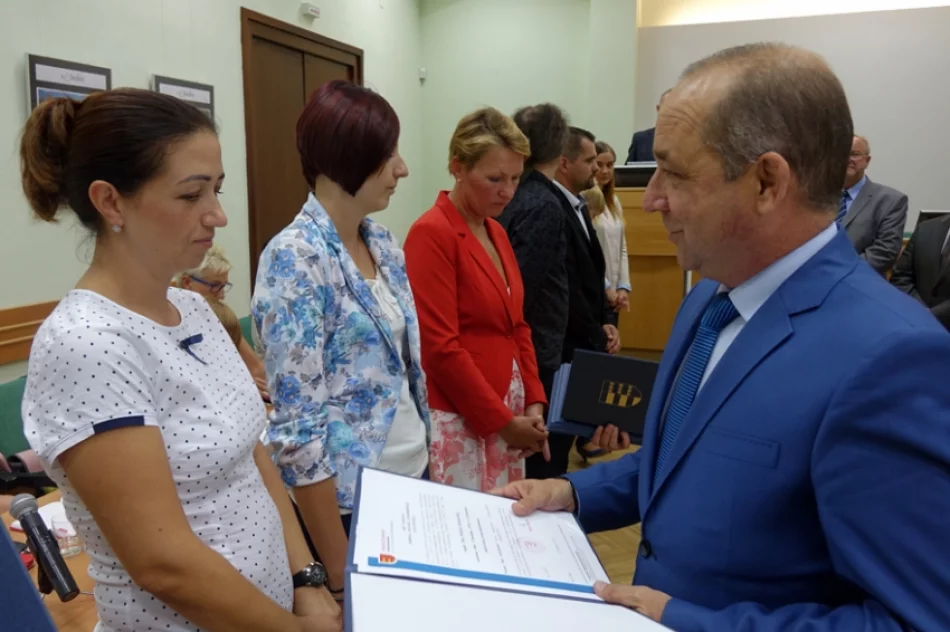 Powiat Nowosądecki: Awanse dla nauczycieli i zmiany w szkołach - zdjęcie 4