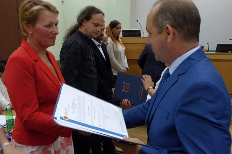 Powiat Nowosądecki: Awanse dla nauczycieli i zmiany w szkołach - zdjęcie 6