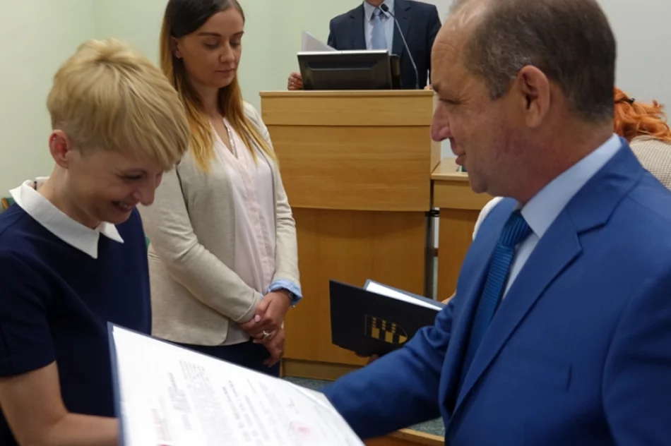 Powiat Nowosądecki: Awanse dla nauczycieli i zmiany w szkołach - zdjęcie 8