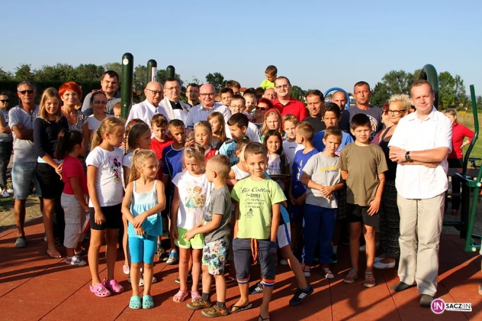 Otwarcie siłowni pod chmurką na osiedlu Dąbrówka! - zdjęcie 4