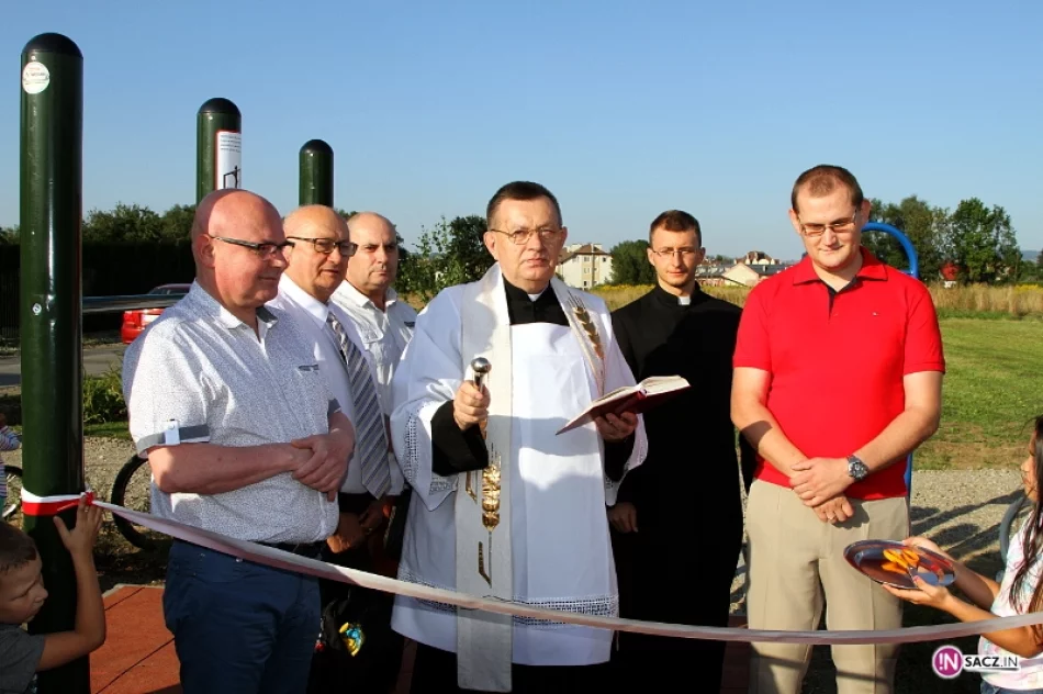 Otwarcie siłowni pod chmurką na osiedlu Dąbrówka! - zdjęcie 11