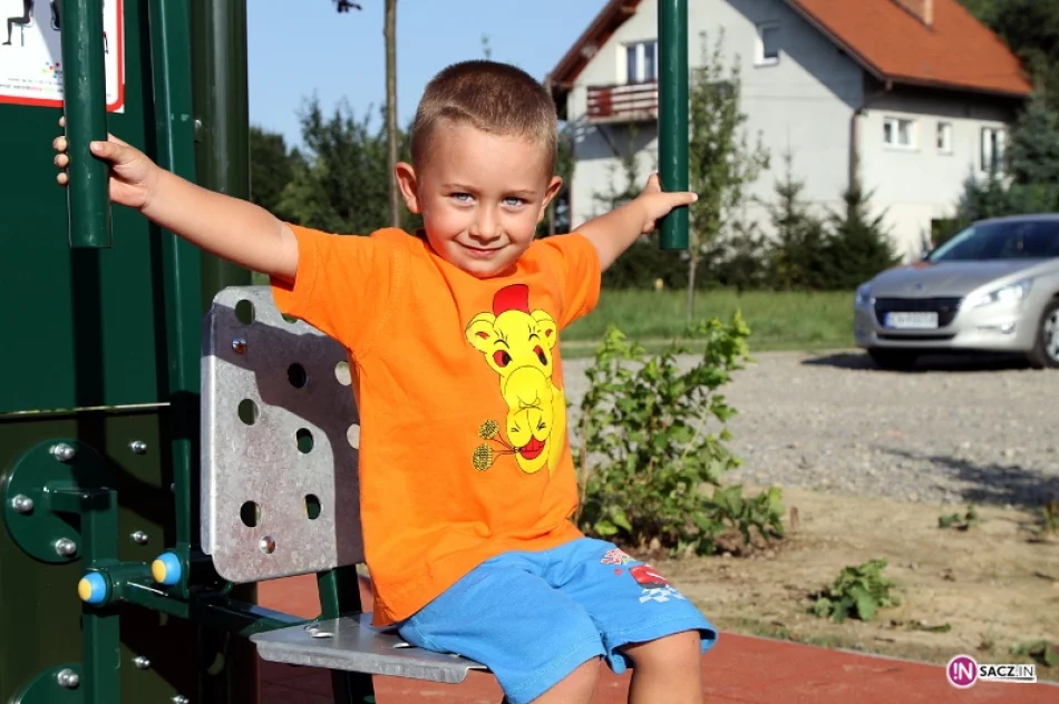 Otwarcie siłowni pod chmurką na osiedlu Dąbrówka! - zdjęcie 12