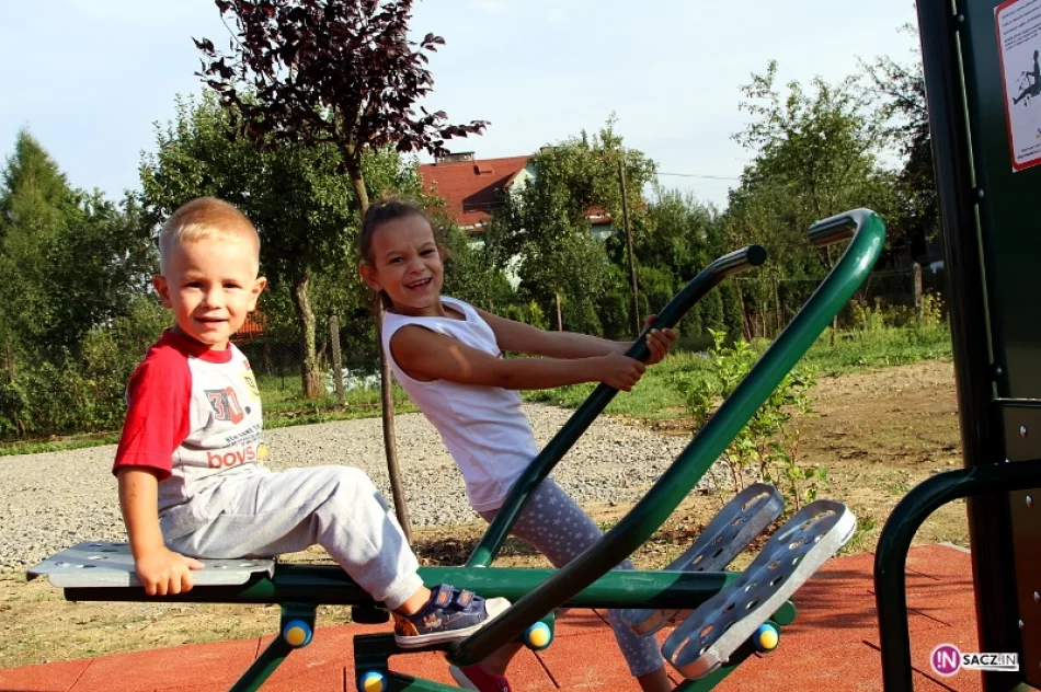 Otwarcie siłowni pod chmurką na osiedlu Dąbrówka! - zdjęcie 14