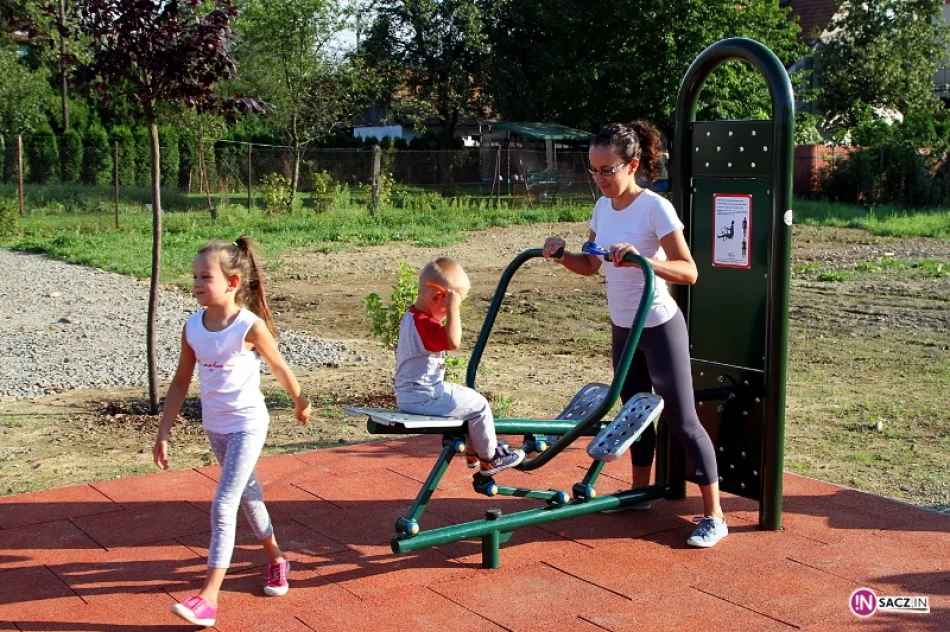 Otwarcie siłowni pod chmurką na osiedlu Dąbrówka! - zdjęcie 18