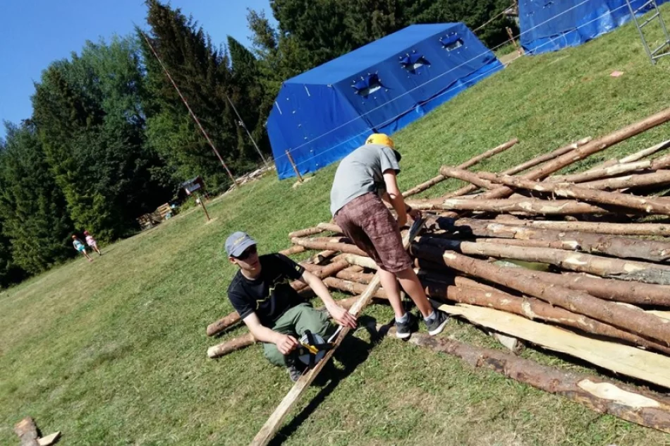 W tym roku Hufiec ZHP z Nowego Sącza podbijał przebojem Bieszczady - zdjęcie 8