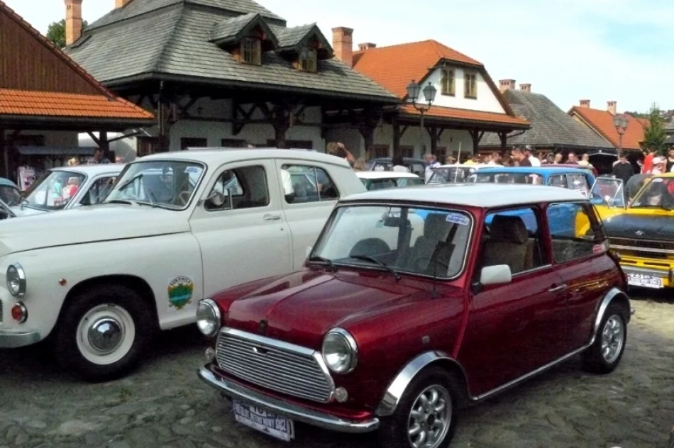 Nowy Sącz opanowały zabytkowe auta retro - zdjęcie 8