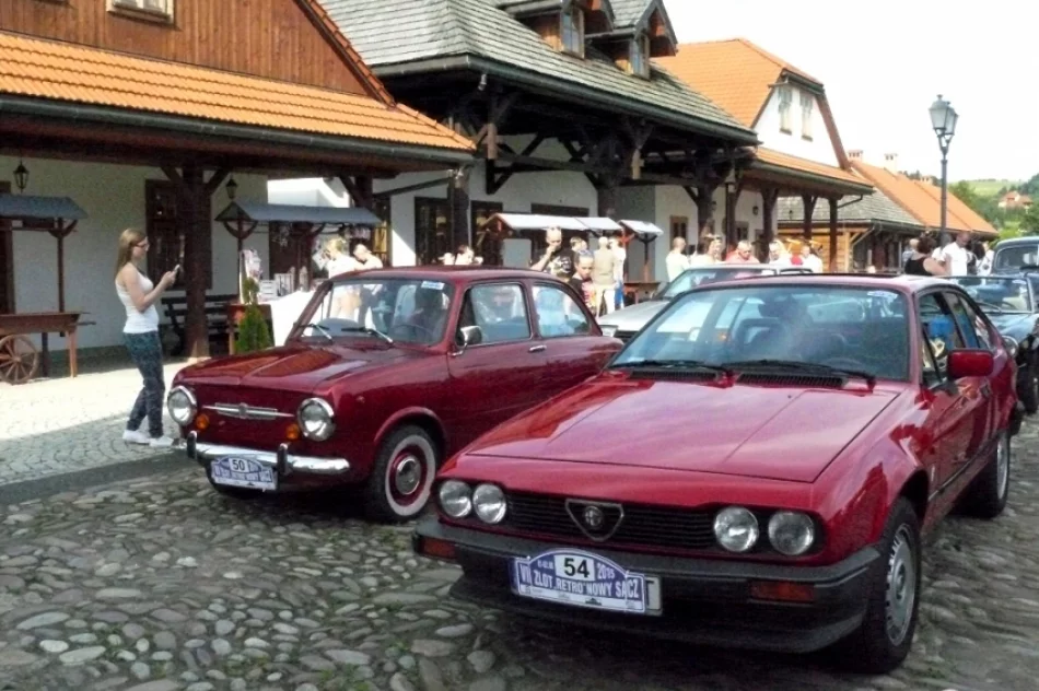 Nowy Sącz opanowały zabytkowe auta retro - zdjęcie 10