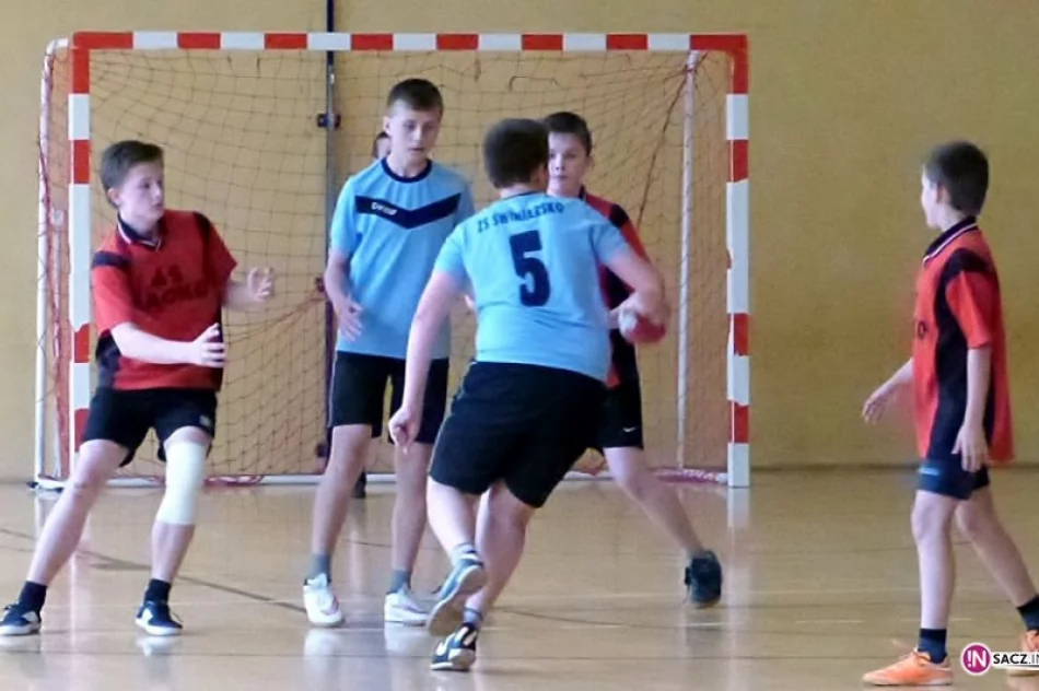 Łącko mistrzem powiatu w piłce ręcznej! - zdjęcie 2
