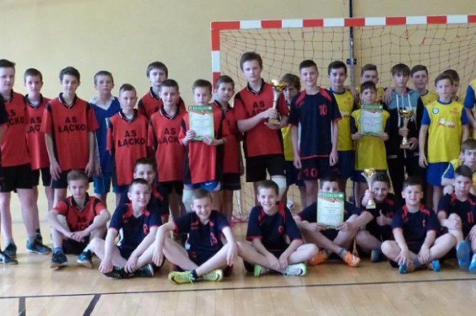 Łącko mistrzem powiatu w piłce ręcznej! - zdjęcie 3