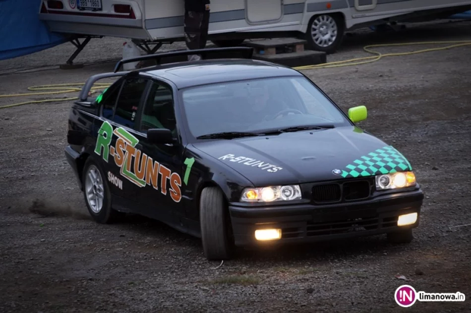 Widowisko słowackiej grupy kaskaderów - zdjęcie 2