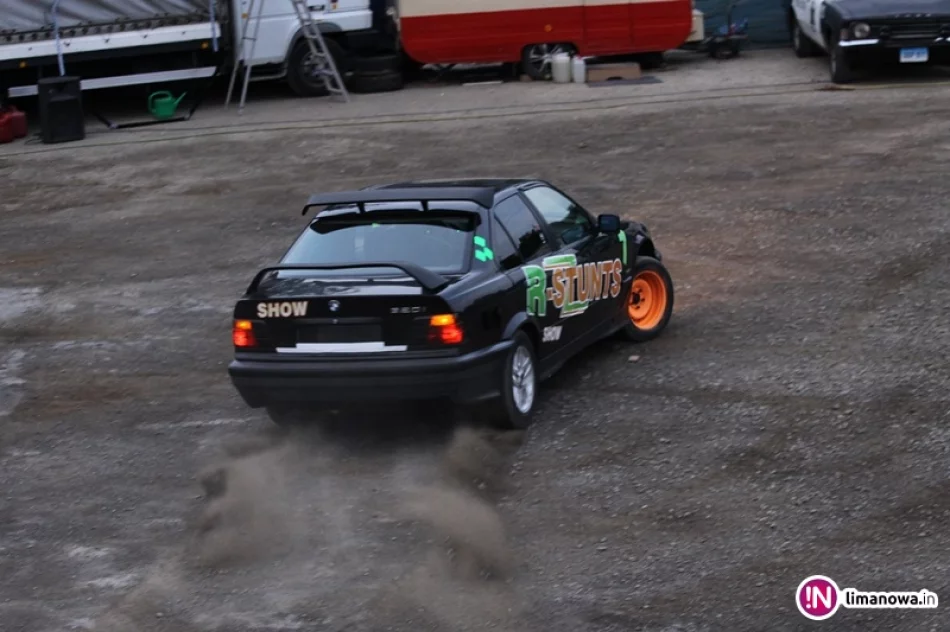 Widowisko słowackiej grupy kaskaderów - zdjęcie 6