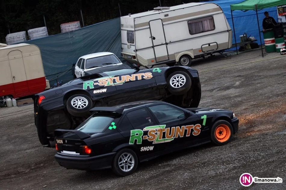 Widowisko słowackiej grupy kaskaderów - zdjęcie 11