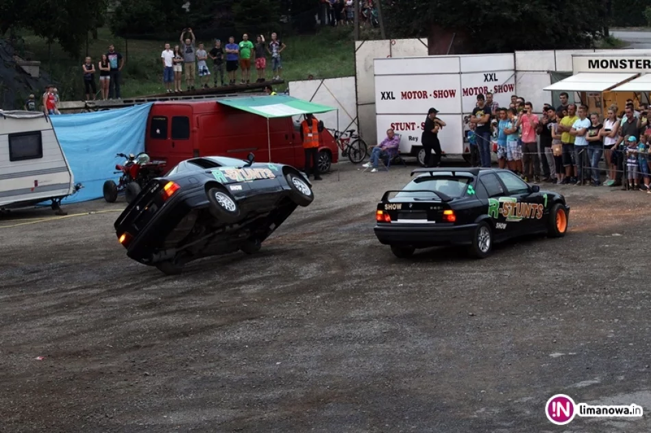 Widowisko słowackiej grupy kaskaderów - zdjęcie 12