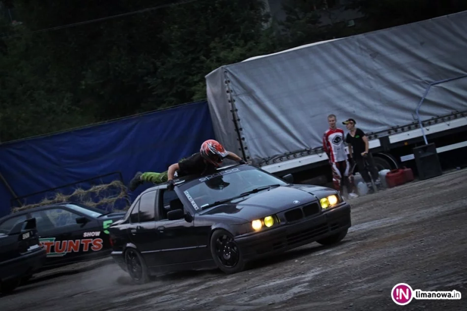 Widowisko słowackiej grupy kaskaderów - zdjęcie 13