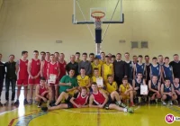 Koszykarze limanowskiej „Trójki” najlepsi w rejonie - zdjęcie główne