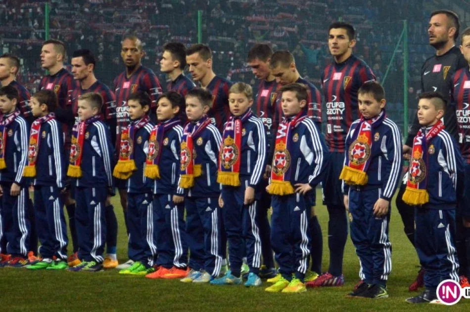 Wyprowadzili zawodników na mecz Wisła Kraków – Pogoń Szczecin - zdjęcie 2