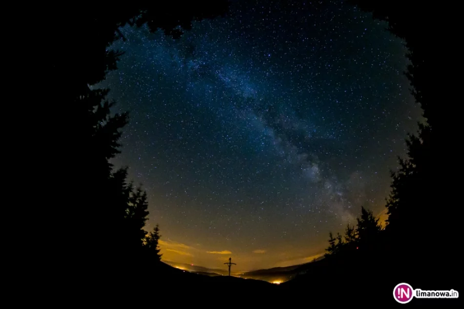 Czy noc bez księżyca może być jasna? - zdjęcie 3