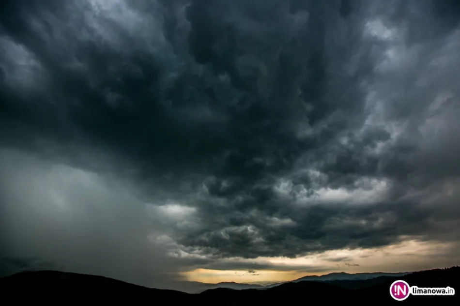 Lipcowe burze nad Beskidem Wyspowym i Gorcami - zdjęcie 3