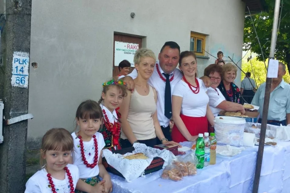 Nowosądeckie Stowarzyszenie Miłośników Kolei zainaugurowało edycję kursów pociągami retro po Małopolsce. - zdjęcie 7