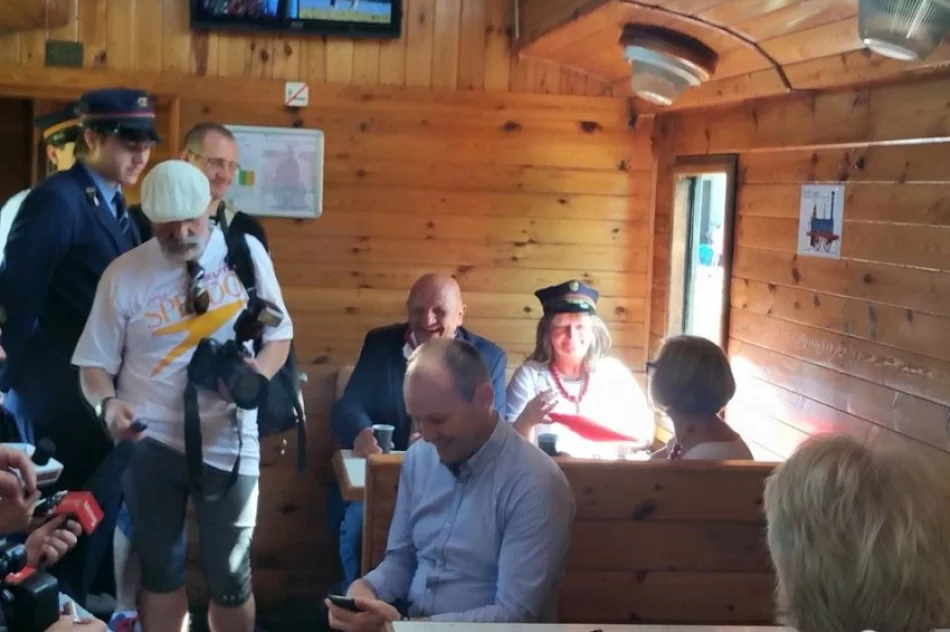 Nowosądeckie Stowarzyszenie Miłośników Kolei zainaugurowało edycję kursów pociągami retro po Małopolsce. - zdjęcie 8
