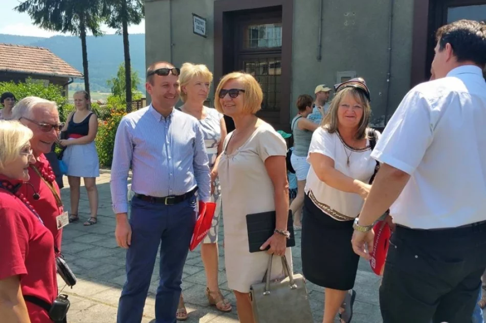 Nowosądeckie Stowarzyszenie Miłośników Kolei zainaugurowało edycję kursów pociągami retro po Małopolsce. - zdjęcie 13