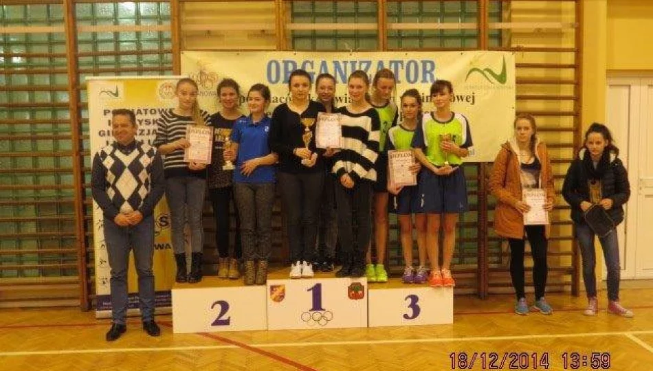 Ekonom i limanowskie I LO ze zwycięstwami - zdjęcie 1