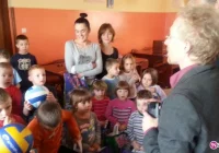 Kolejne emocje w lidze futsalu, pamiętali o prezentach dla dzieci - zdjęcie główne