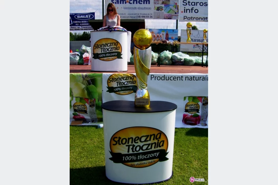 Fotorelacja z V Międzynarodowego Turnieju Sokolika w Starym Sączu - zdjęcie 2