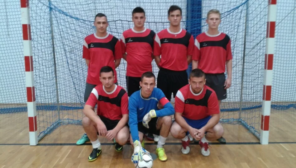 Embruk utrzymał pozycję lidera - zdjęcie 1