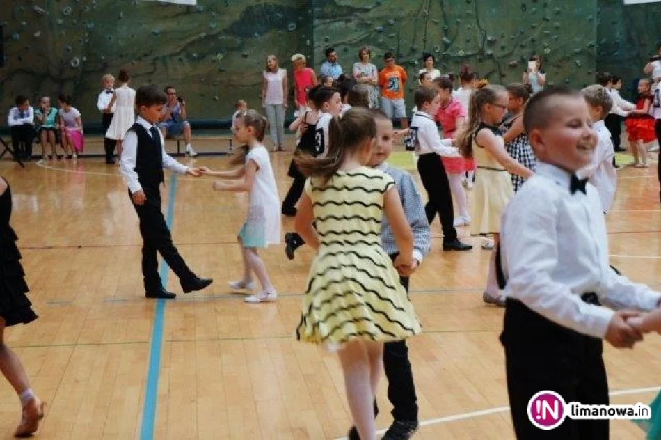 XVI Międzyszkolny Turniej Tańca Towarzyskiego „TUPTUŚ 2015” im. Janusza Głuca - zdjęcie 3