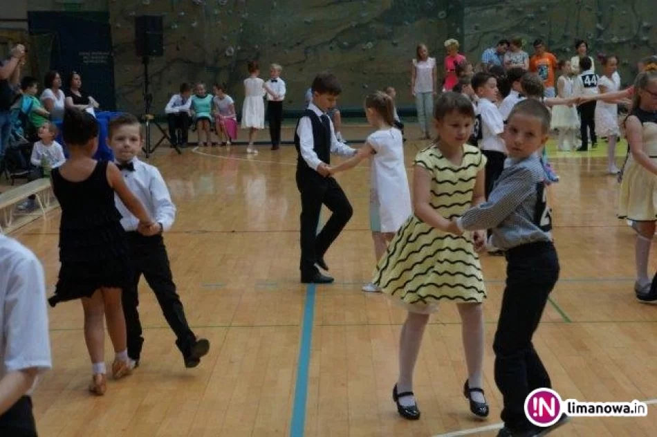 XVI Międzyszkolny Turniej Tańca Towarzyskiego „TUPTUŚ 2015” im. Janusza Głuca - zdjęcie 4