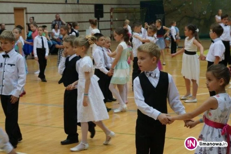 XVI Międzyszkolny Turniej Tańca Towarzyskiego „TUPTUŚ 2015” im. Janusza Głuca - zdjęcie 8