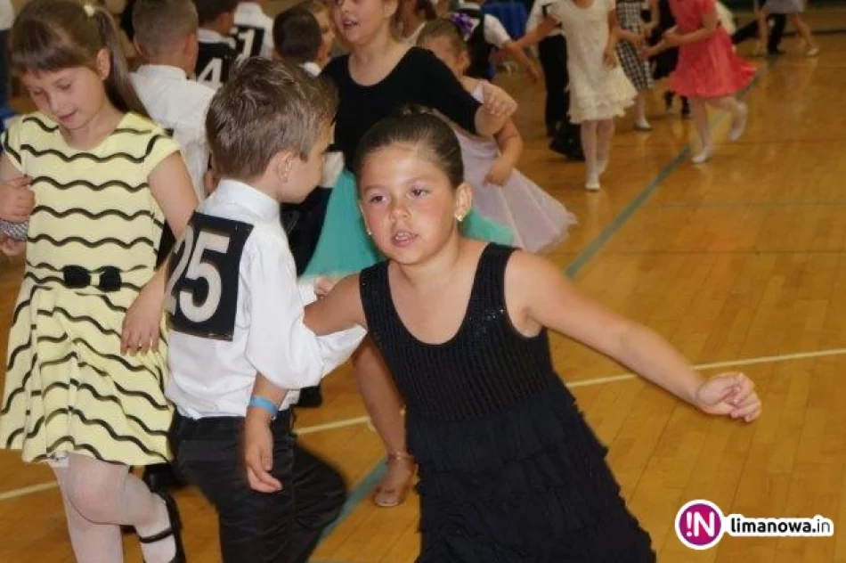 XVI Międzyszkolny Turniej Tańca Towarzyskiego „TUPTUŚ 2015” im. Janusza Głuca - zdjęcie 12