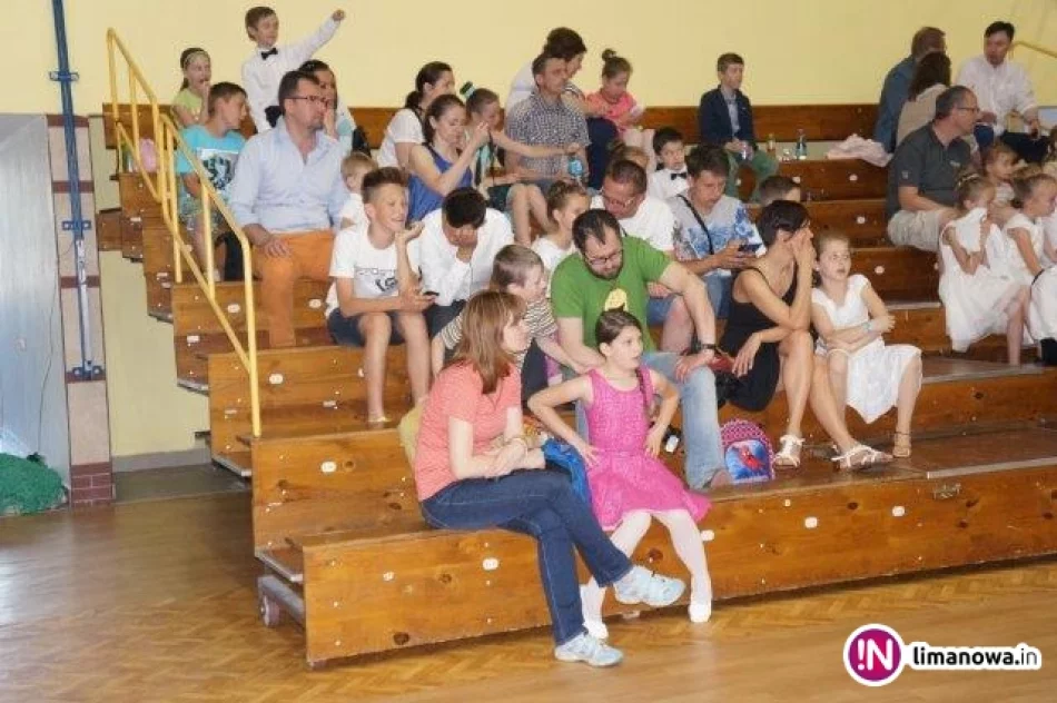 XVI Międzyszkolny Turniej Tańca Towarzyskiego „TUPTUŚ 2015” im. Janusza Głuca - zdjęcie 15