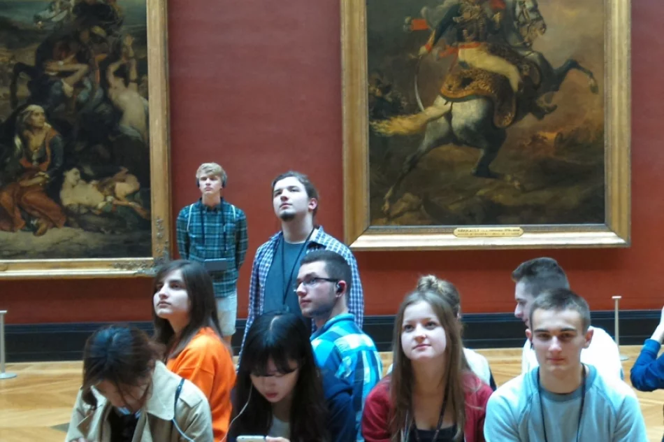 Fotorelacja z podróży szkoły Chrobrego sądecko-polskimi śladami przez trzy stolice – Pragę, Paryż i Brukselę. - zdjęcie 2