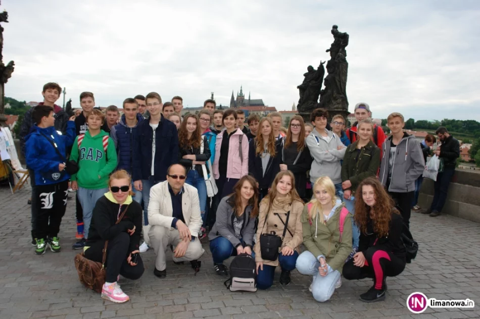 Fotorelacja z podróży szkoły Chrobrego sądecko-polskimi śladami przez trzy stolice – Pragę, Paryż i Brukselę. - zdjęcie 9