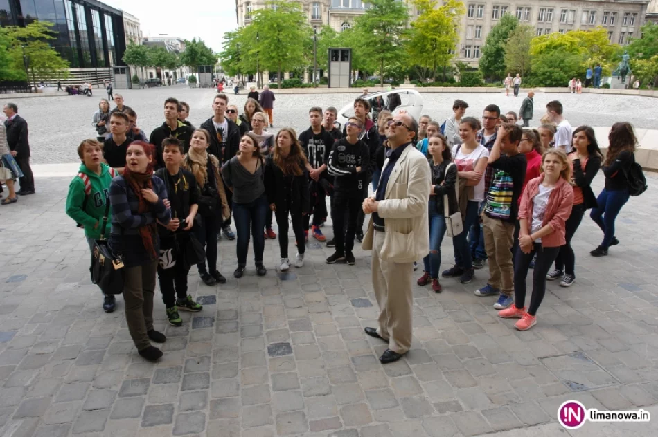 Fotorelacja z podróży szkoły Chrobrego sądecko-polskimi śladami przez trzy stolice – Pragę, Paryż i Brukselę. - zdjęcie 12