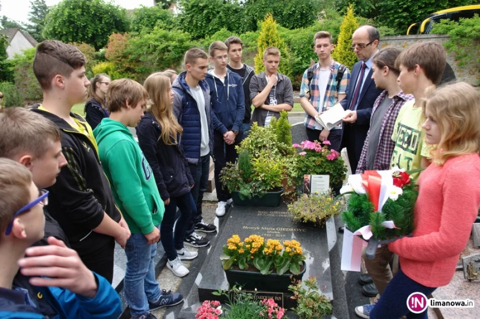 Fotorelacja z podróży szkoły Chrobrego sądecko-polskimi śladami przez trzy stolice – Pragę, Paryż i Brukselę. - zdjęcie 20