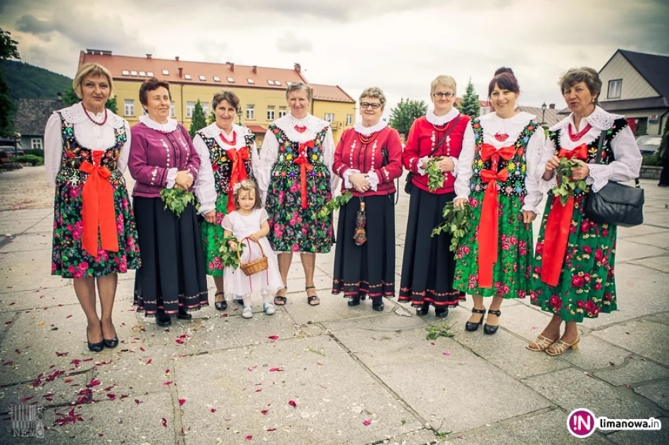 Procesja Bożego Ciała w Tymbarku 2015 - zdjęcie 4