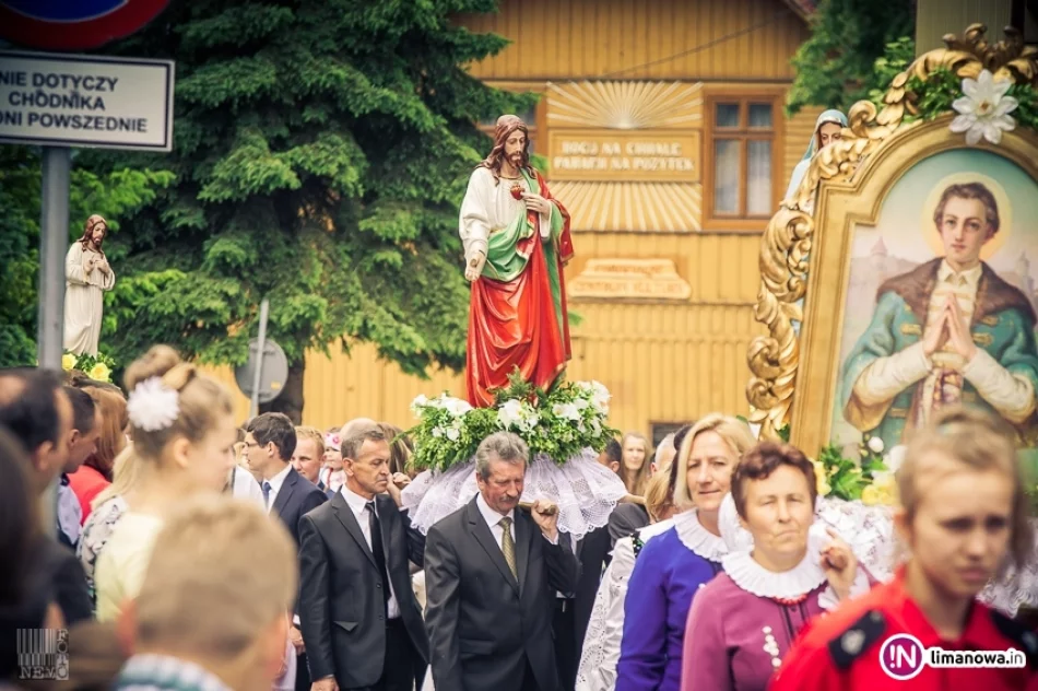 Procesja Bożego Ciała w Tymbarku 2015 - zdjęcie 14